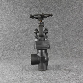 Tipo de ángulo de válvula de acero forjado SW NPT válvula de parada de ángulo de acero carbono